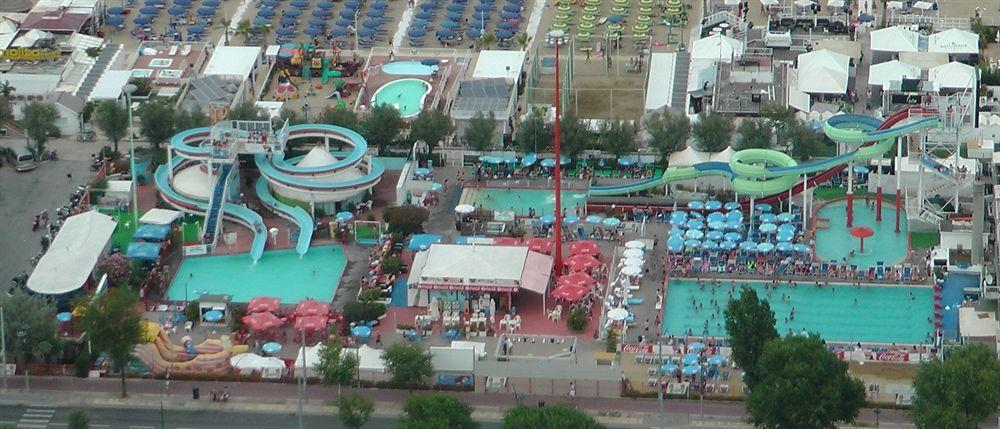 Residence Il Tulipano リッチョーネ エクステリア 写真