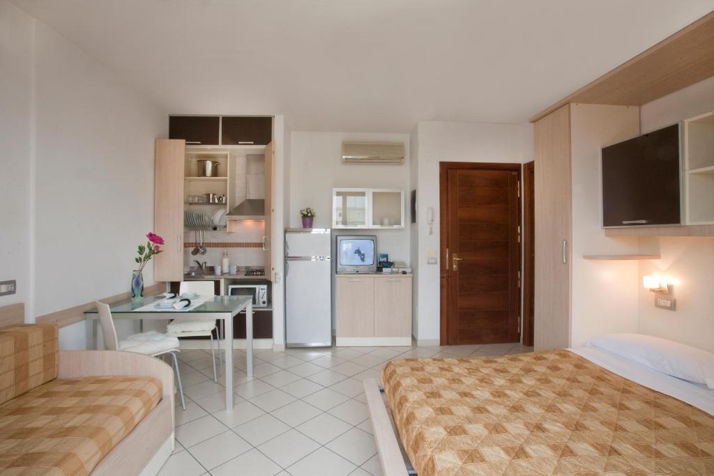 Residence Il Tulipano リッチョーネ 部屋 写真