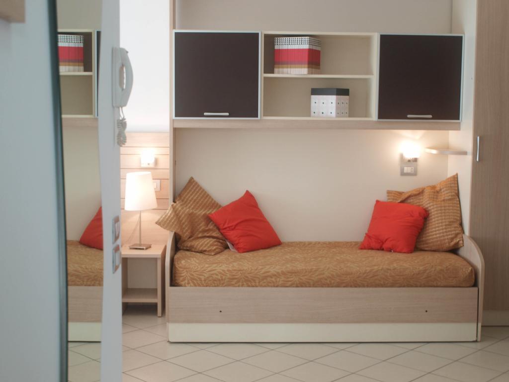 Residence Il Tulipano リッチョーネ エクステリア 写真