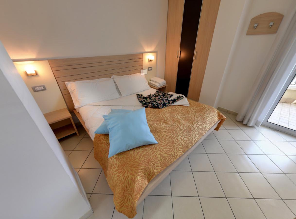 Residence Il Tulipano リッチョーネ エクステリア 写真